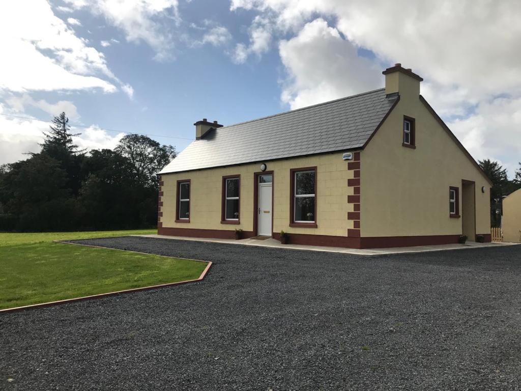 Joes Cottage Clarecastle Экстерьер фото